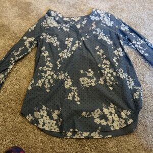 Women’s blouse